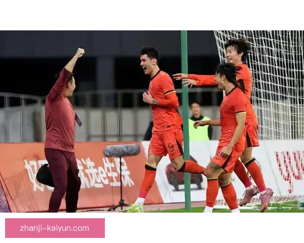 国足备战亚洲杯全力冲击佳绩教练组调整阵容策略